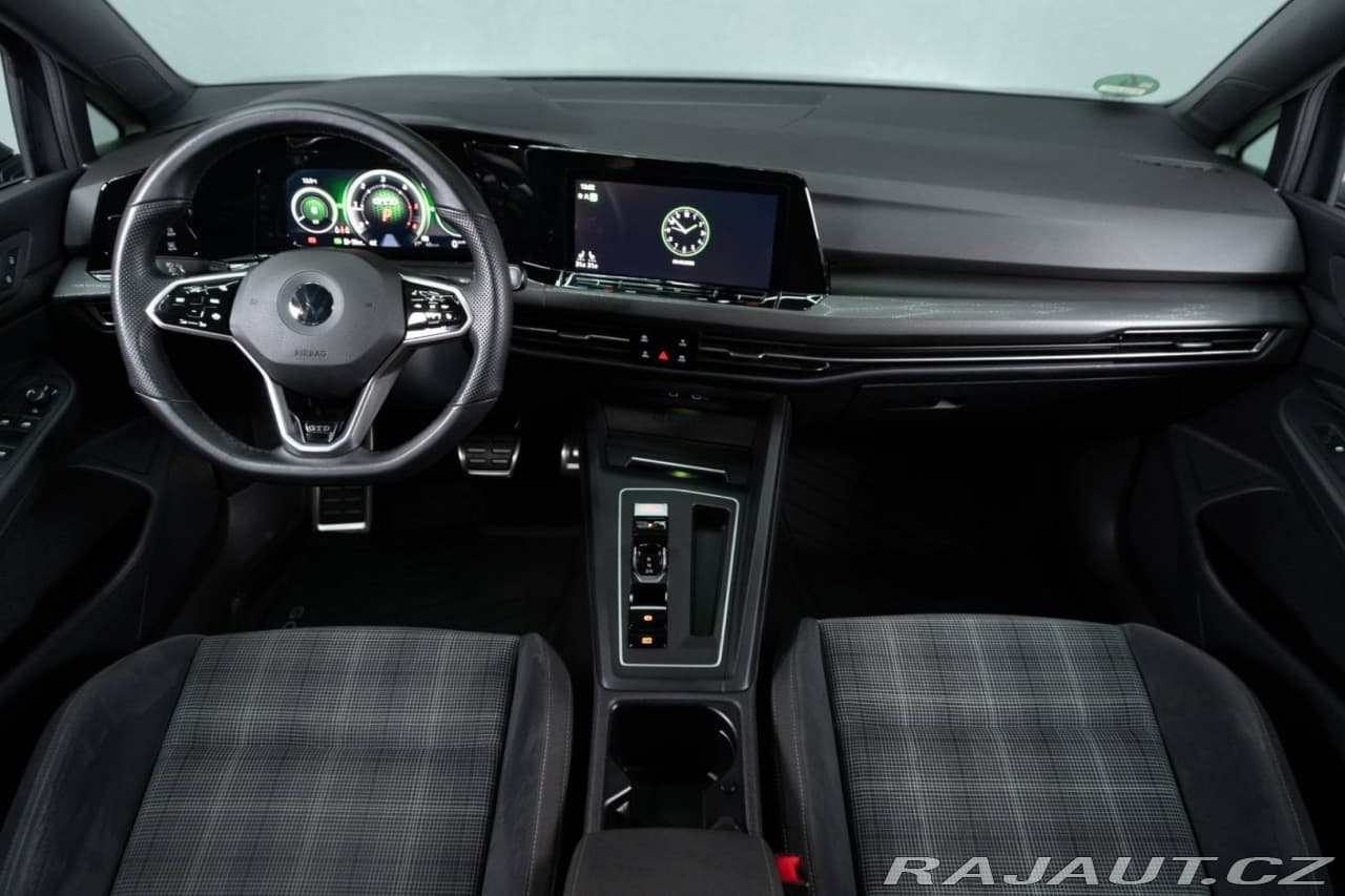 2021 Volkswagen Golf - 11