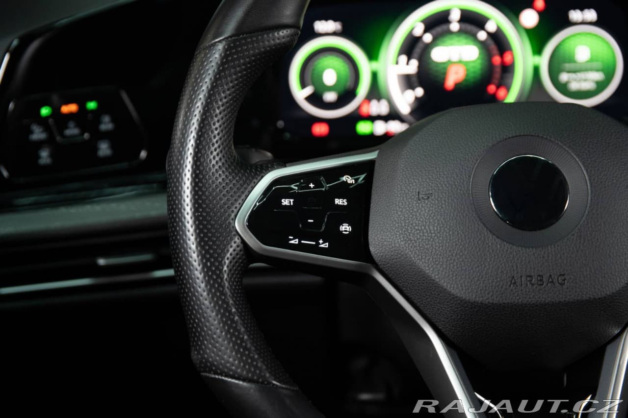 2021 Volkswagen Golf - 15