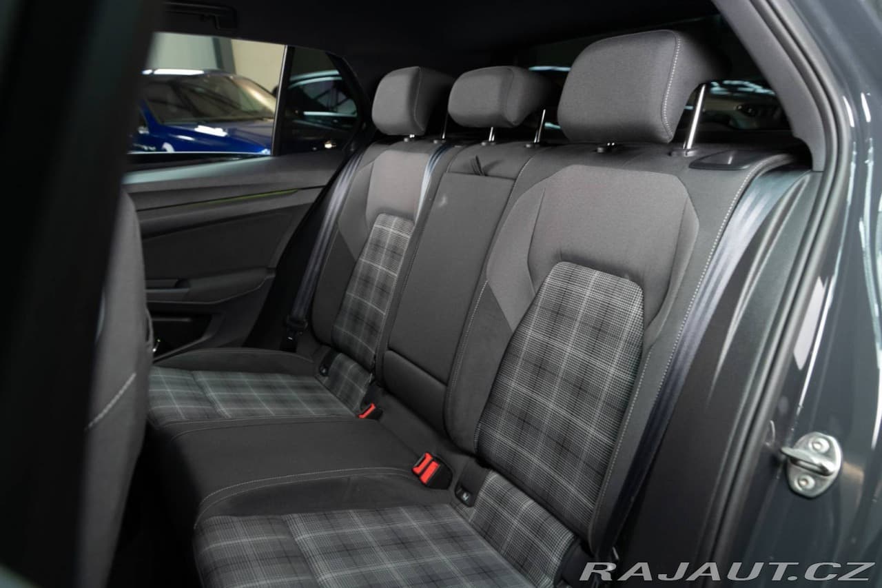 2021 Volkswagen Golf - 20