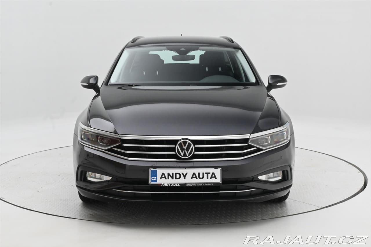 2021 Volkswagen Passat - 2