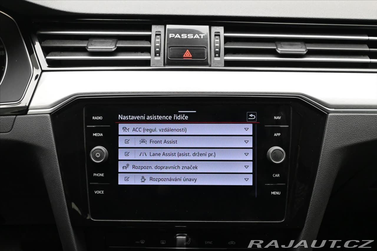 2021 Volkswagen Passat - 20