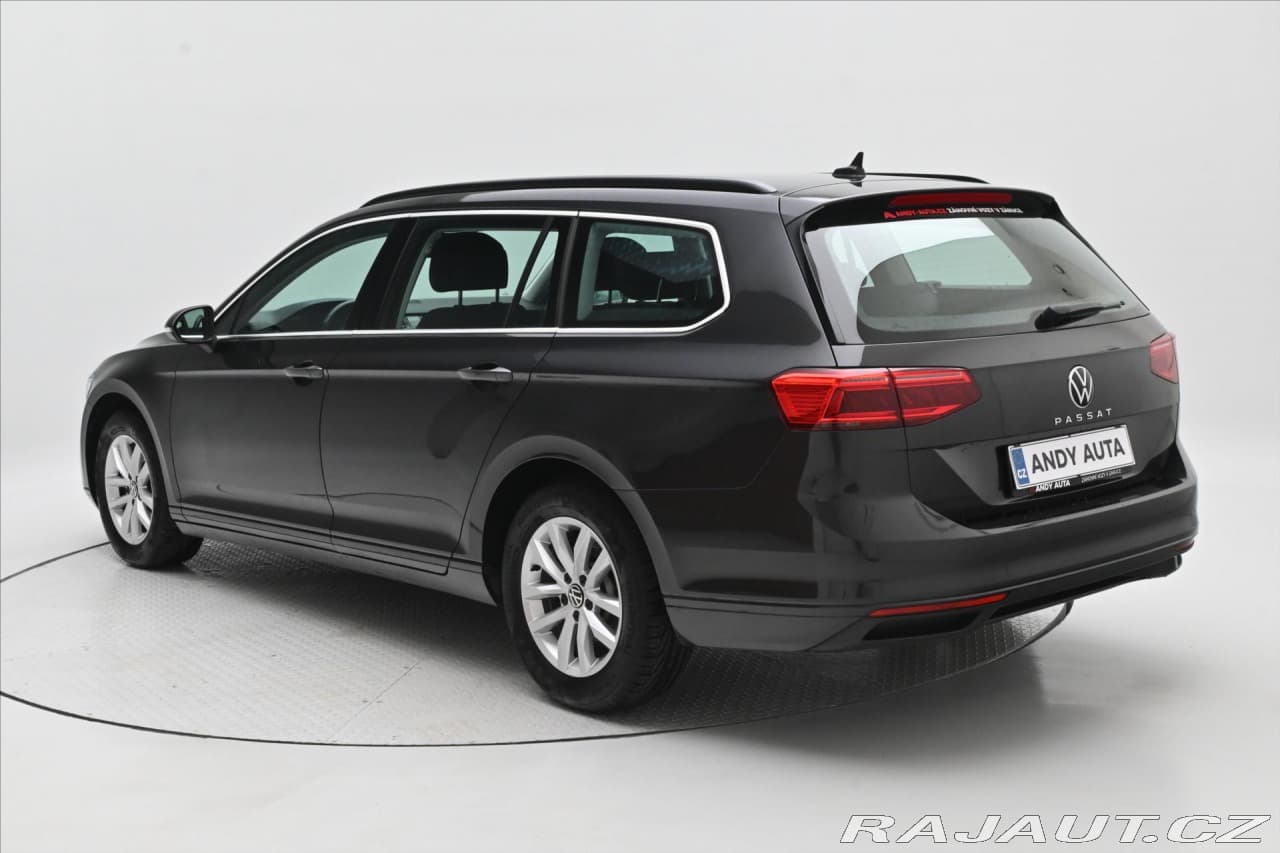 2021 Volkswagen Passat - 7