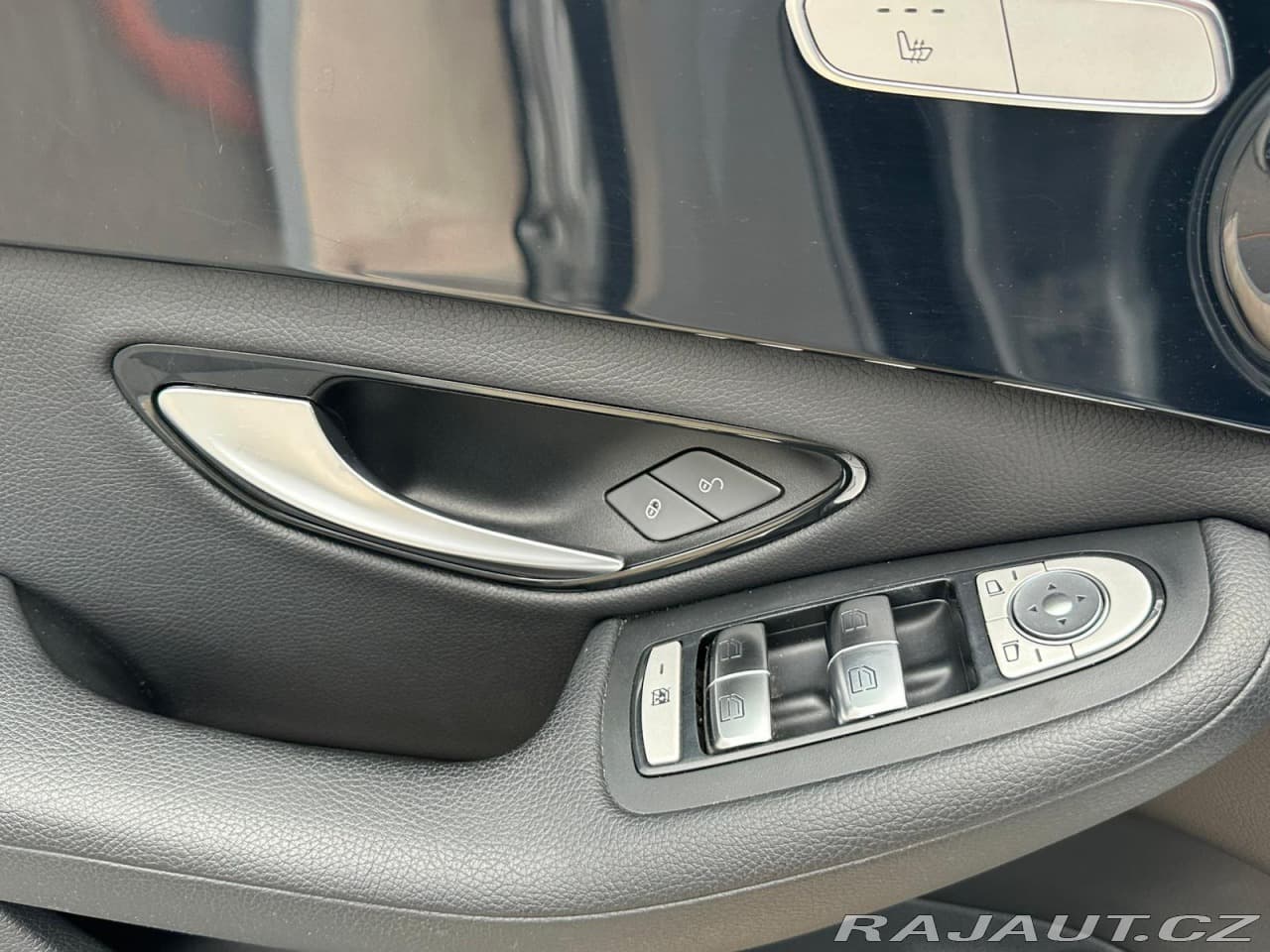 2015 Mercedes-Benz C-CLASS - 19