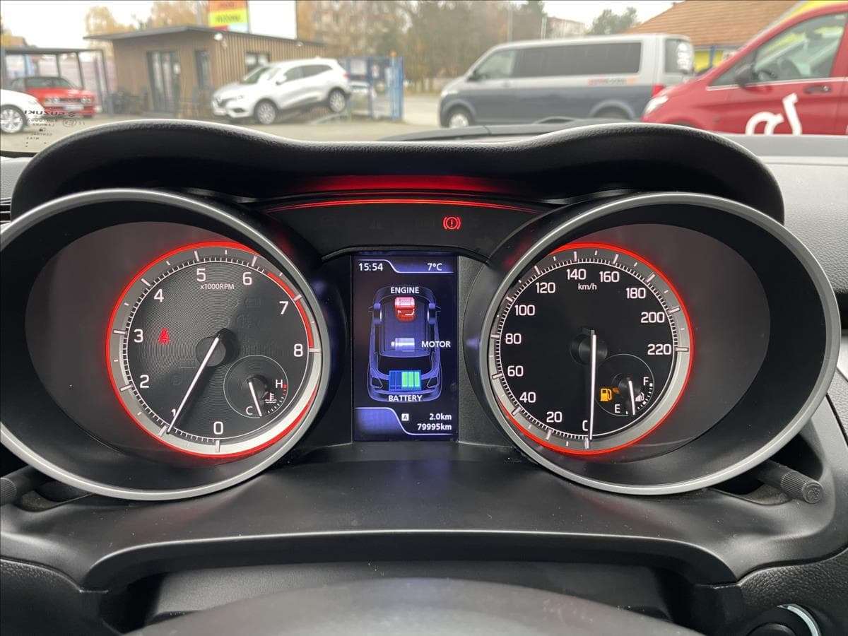 2021 Suzuki Swift - 12