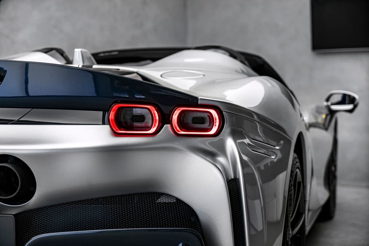 2025 Ferrari Sf90 - 10