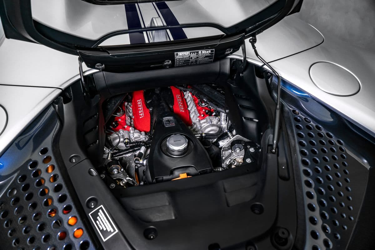 2025 Ferrari Sf90 - 16