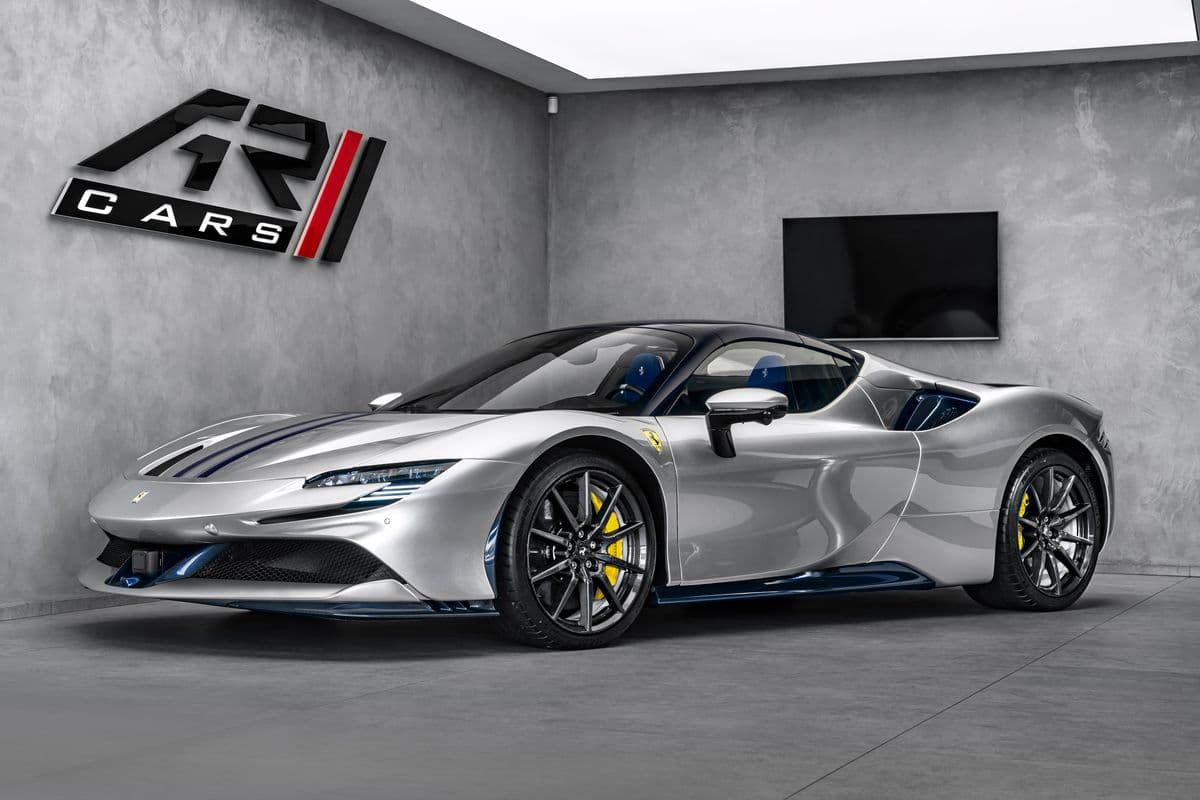 2025 Ferrari Sf90 - 2