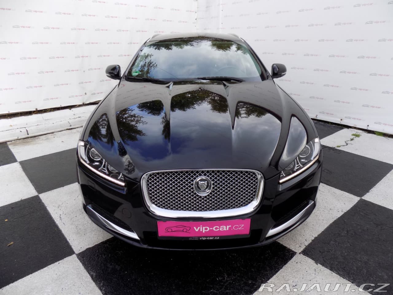 2013 Jaguar Xf - 4