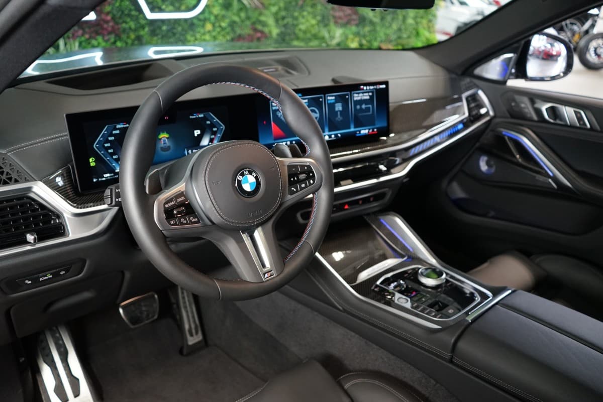 2024 BMW X6 - 11