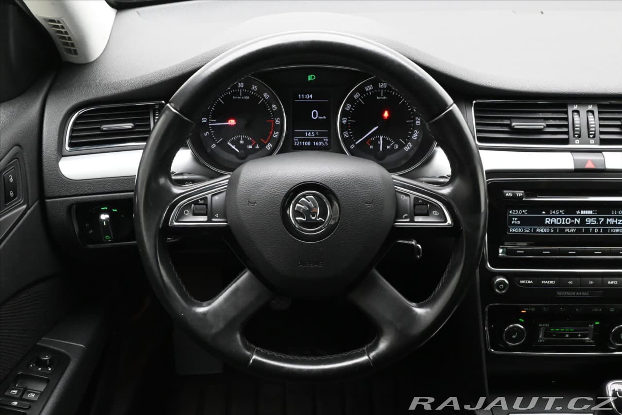 2015 Škoda Superb - 18