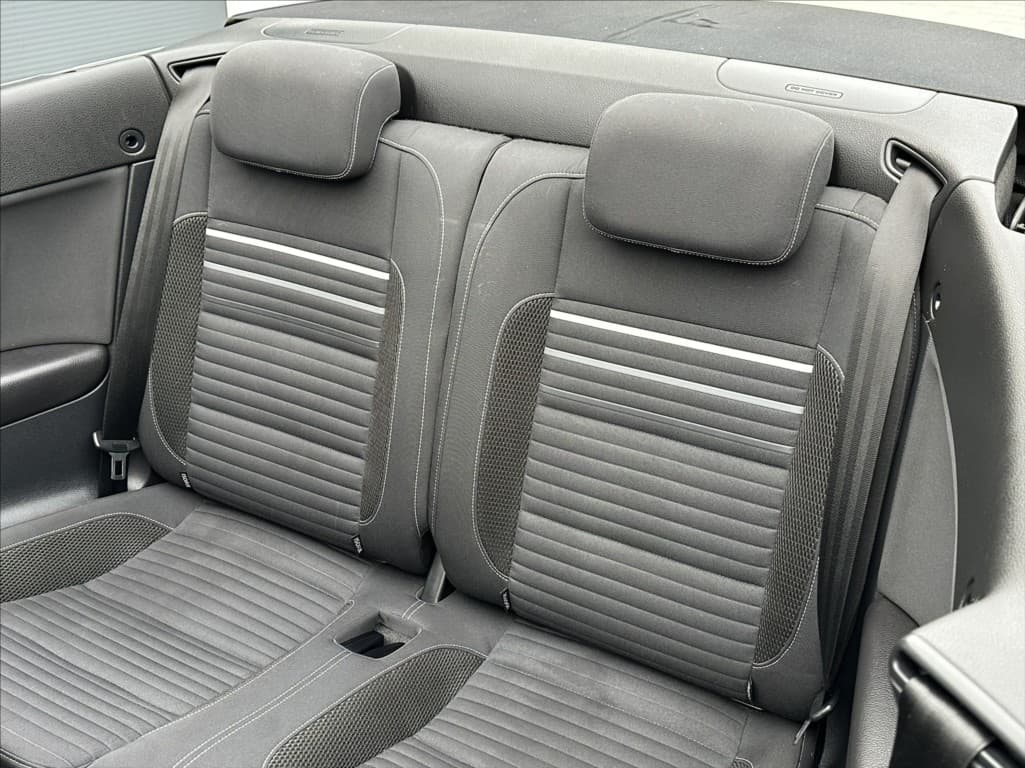 2015 Volkswagen Golf - 16