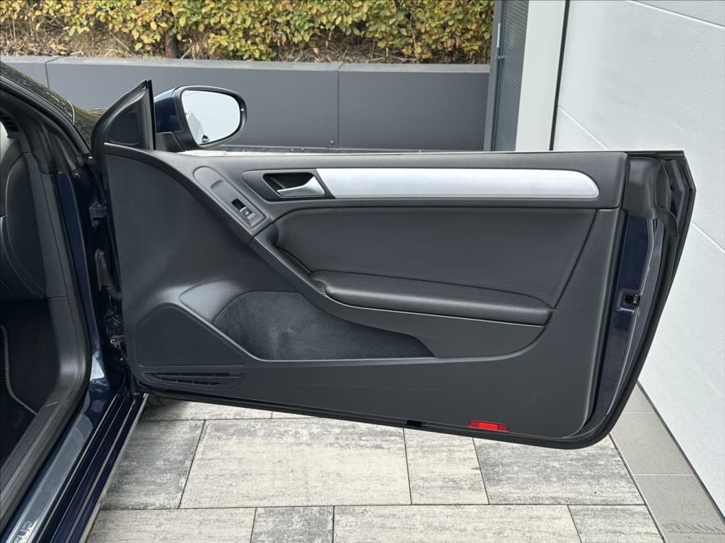 2015 Volkswagen Golf - 20