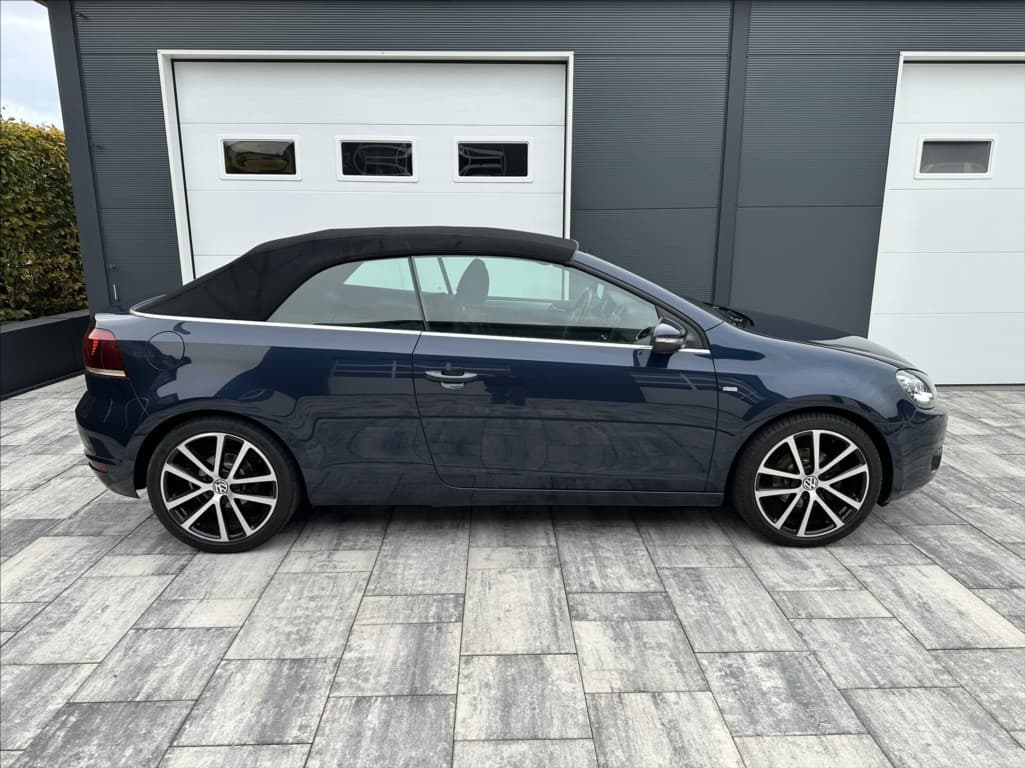 2015 Volkswagen Golf - 4