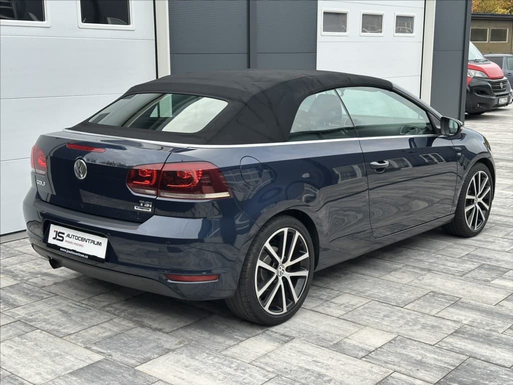 2015 Volkswagen Golf - 5