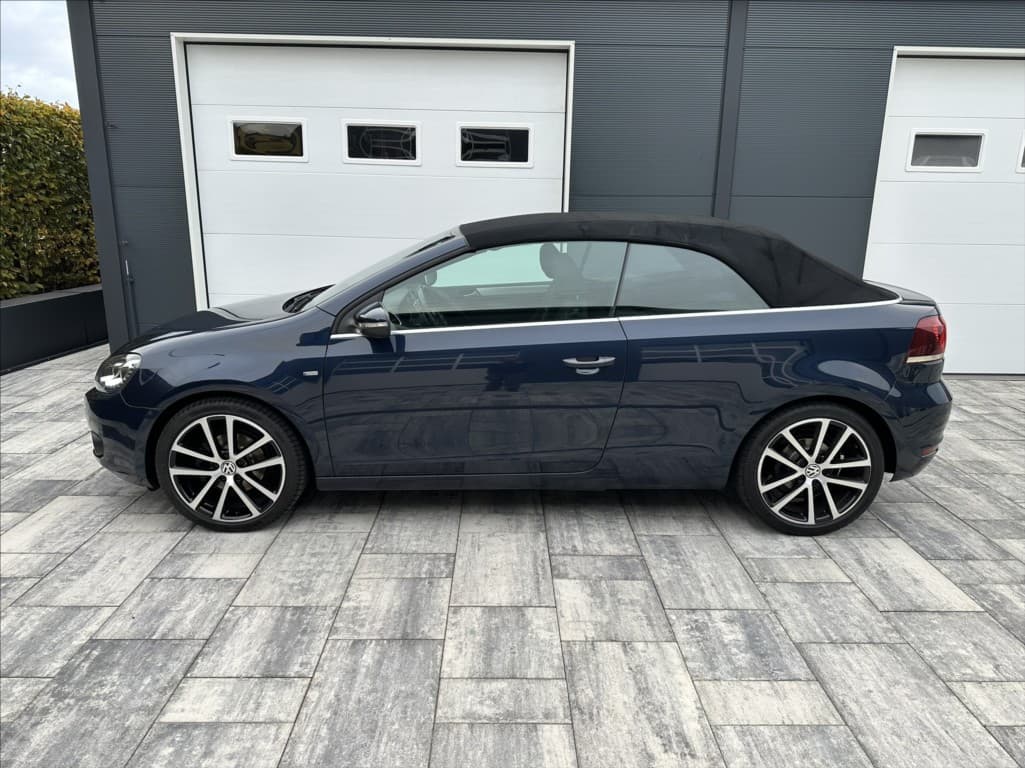 2015 Volkswagen Golf - 9