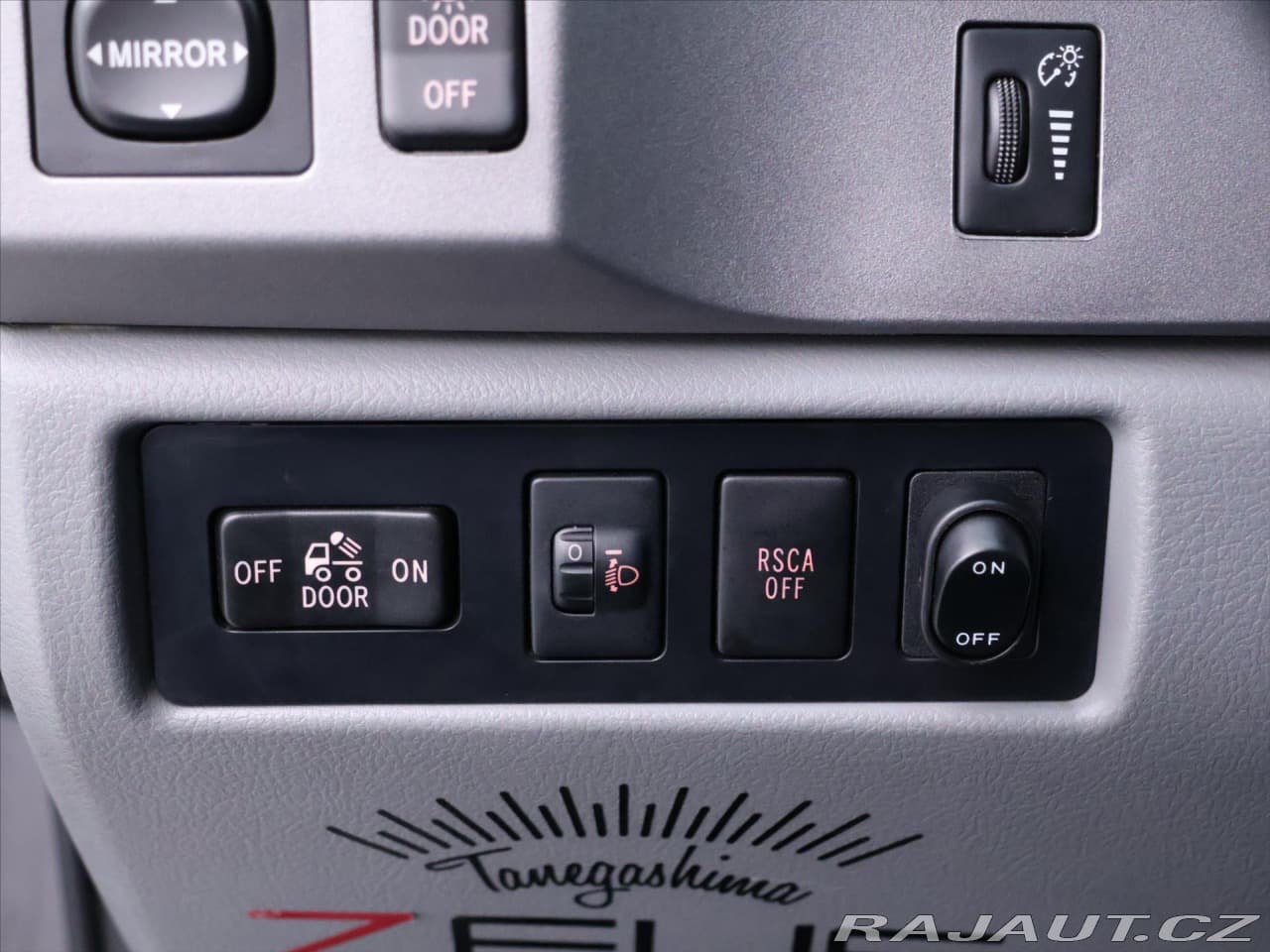 2012 Toyota Tundra - 17