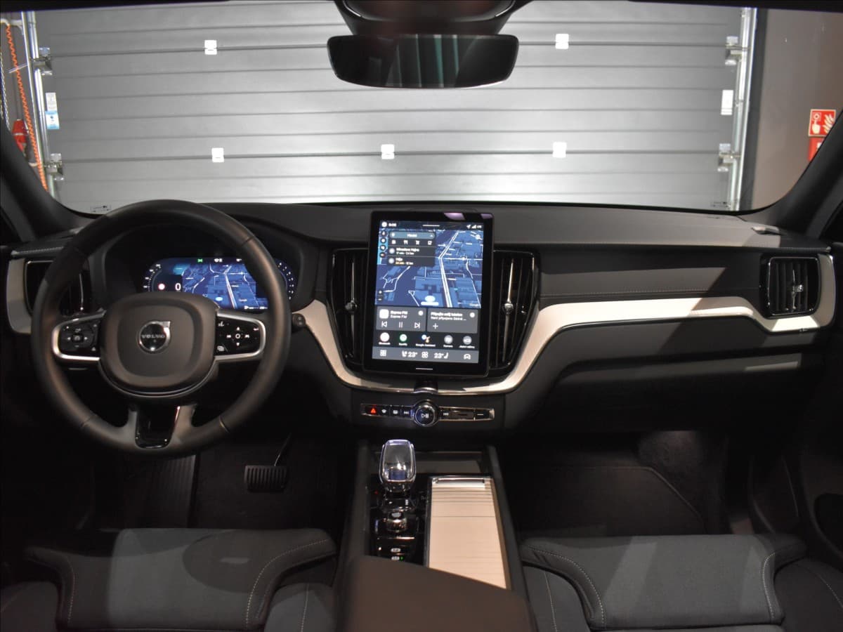 2025 Volvo Xc60 - 14