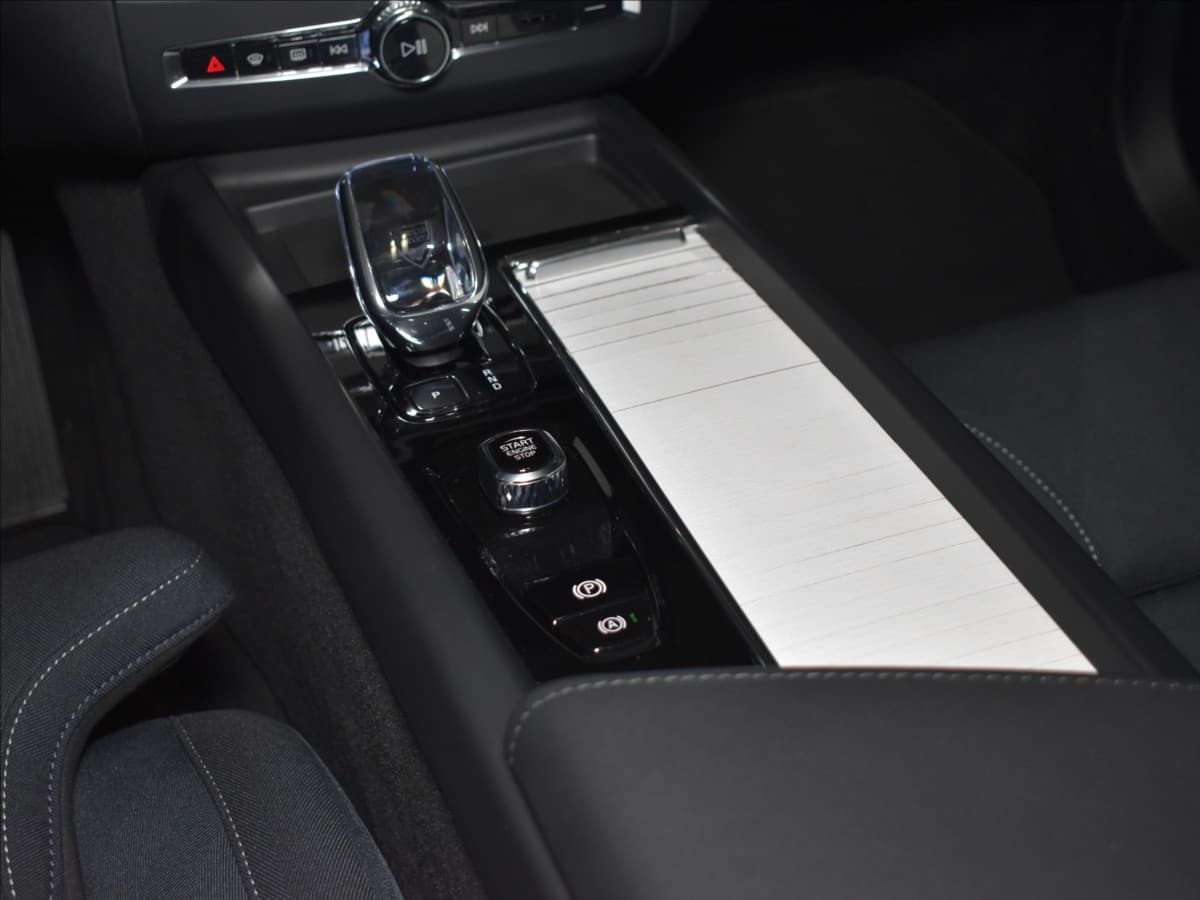 2025 Volvo Xc60 - 15