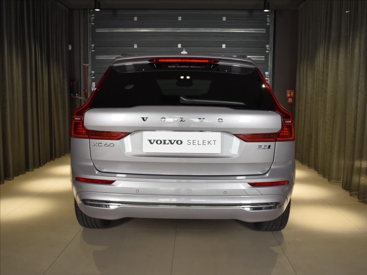 2025 Volvo Xc60 - 4