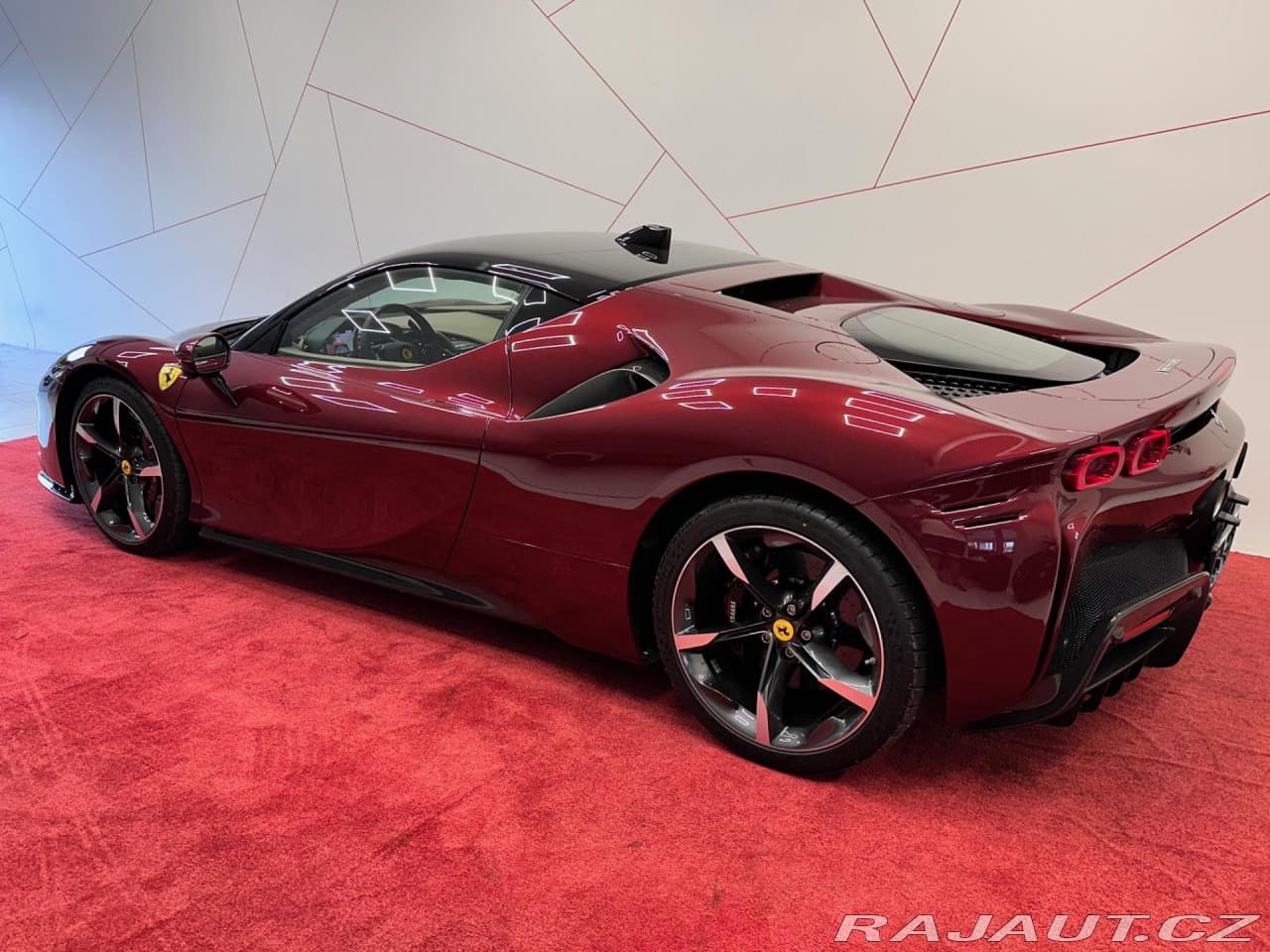 2024 Ferrari Sf90 - 3