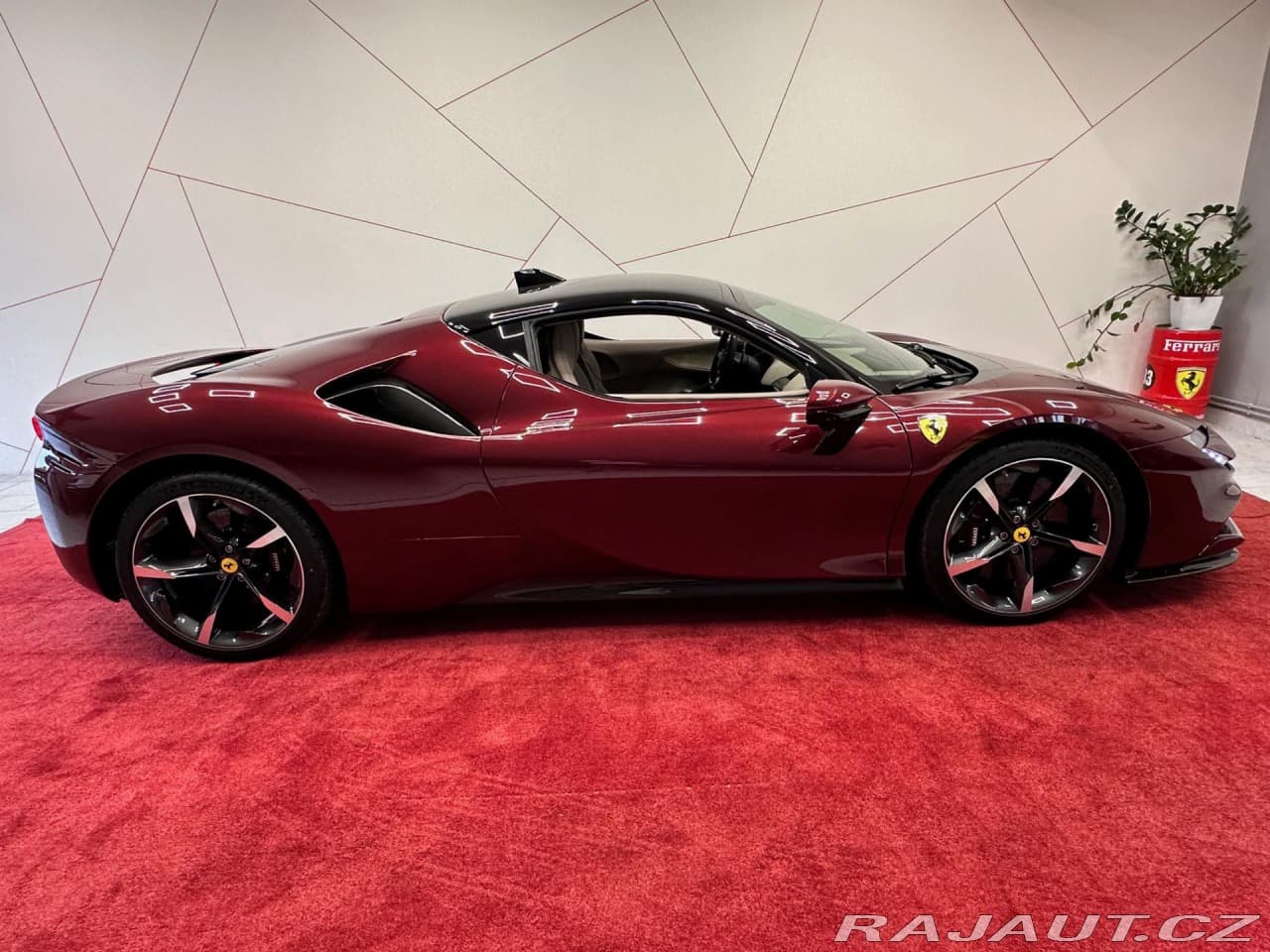 2024 Ferrari Sf90 - 5