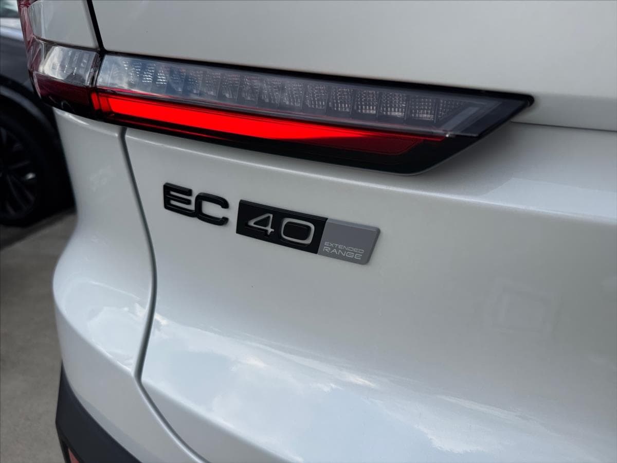 2025 Volvo Ec40 - 13