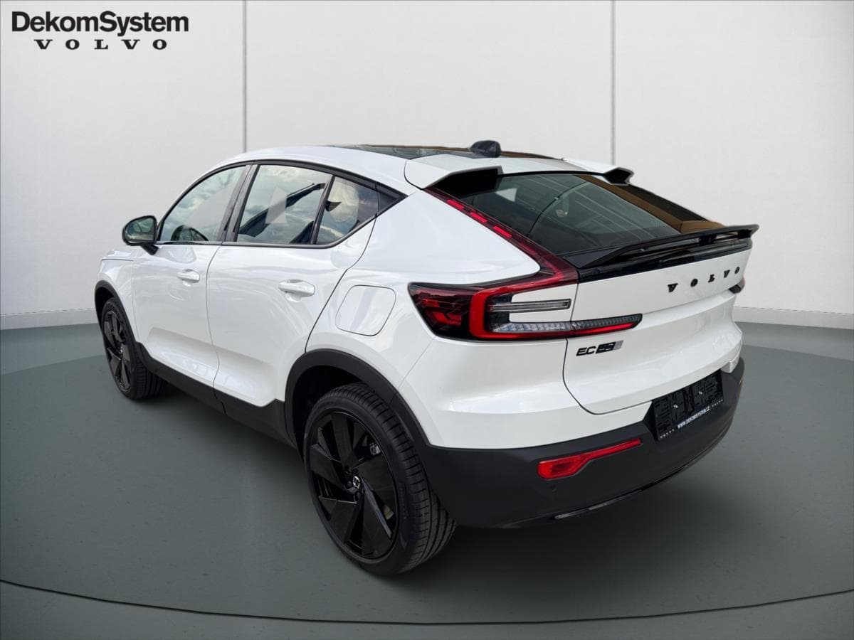 2025 Volvo Ec40 - 4