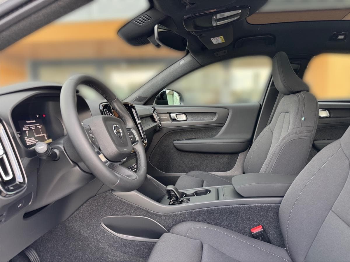 2025 Volvo Ec40 - 7