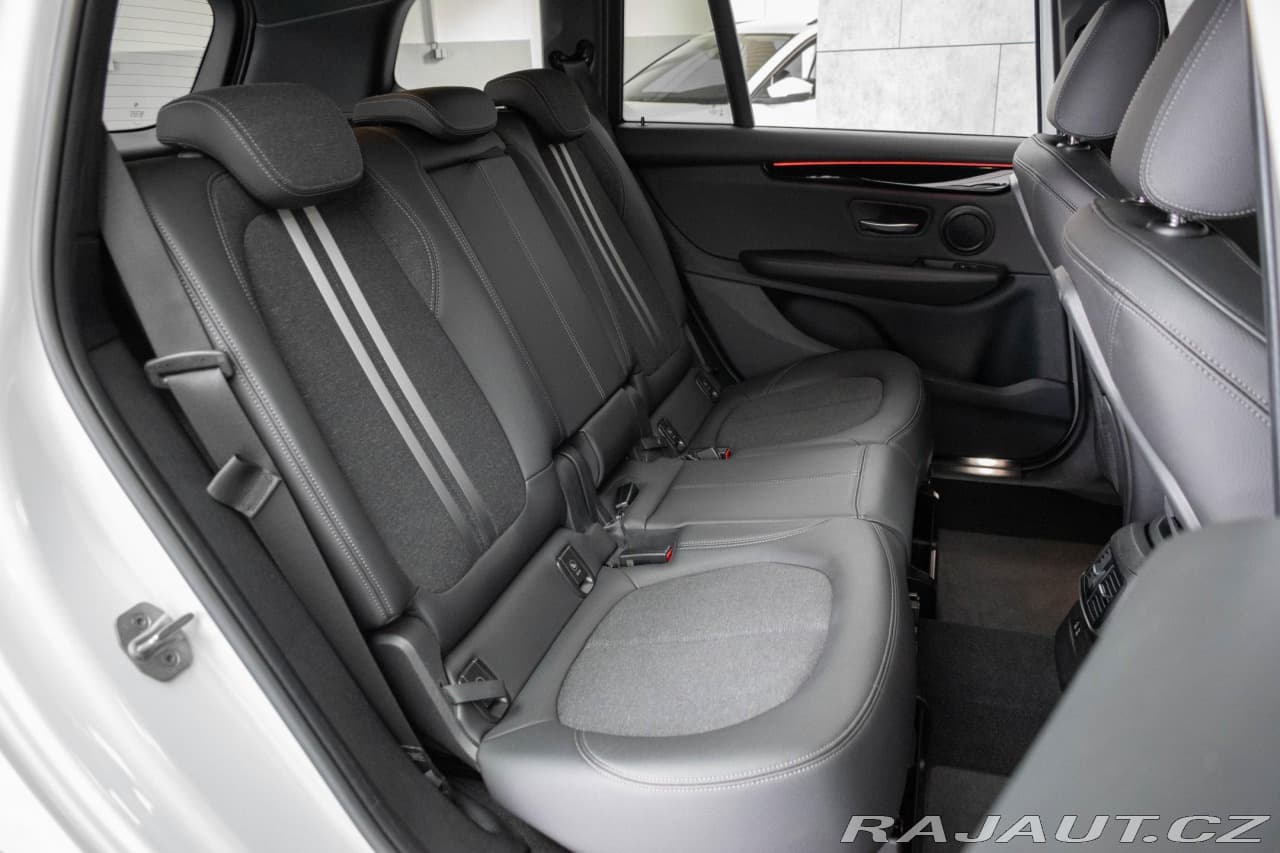 2021 BMW 2-Series - 12