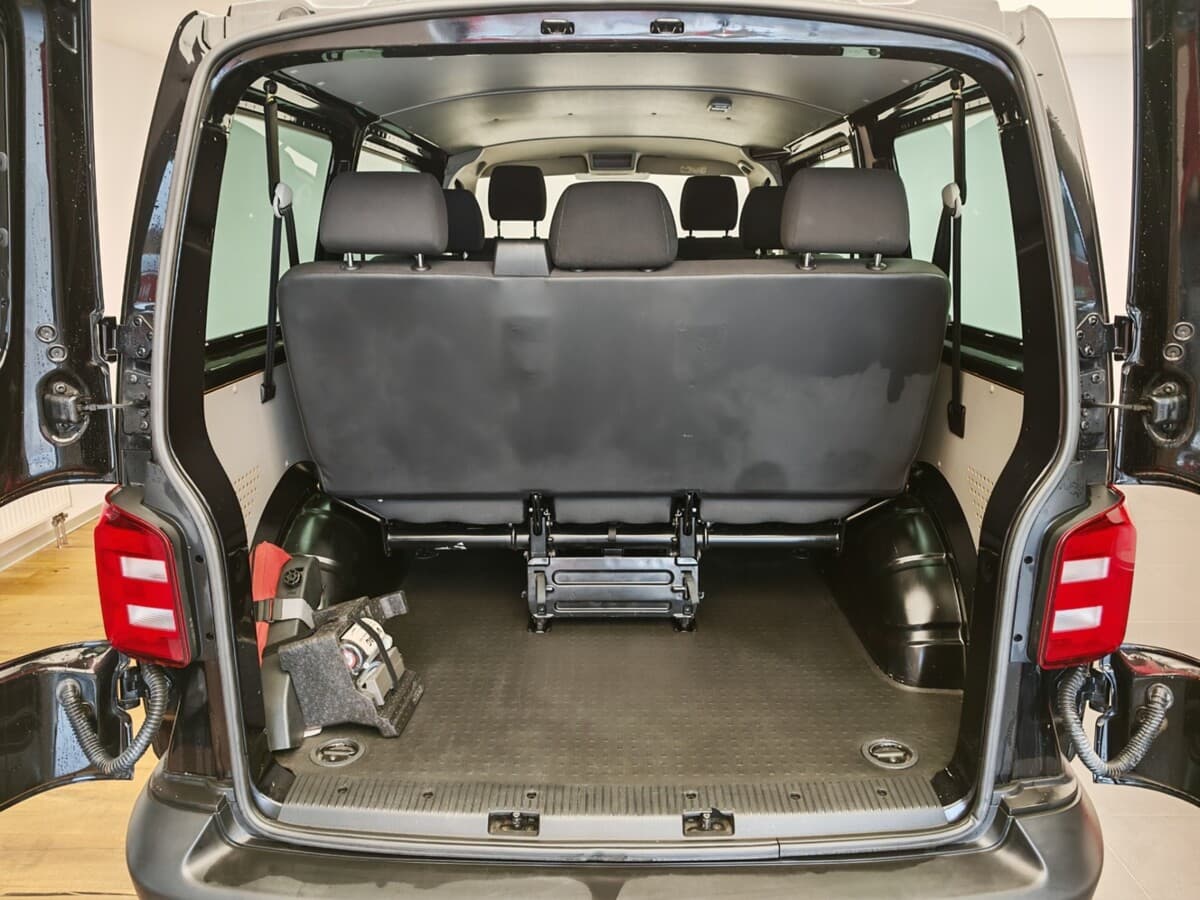 2016 Volkswagen Transporter - 8