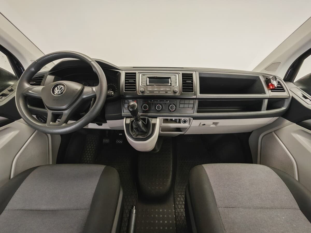2016 Volkswagen Transporter - 9