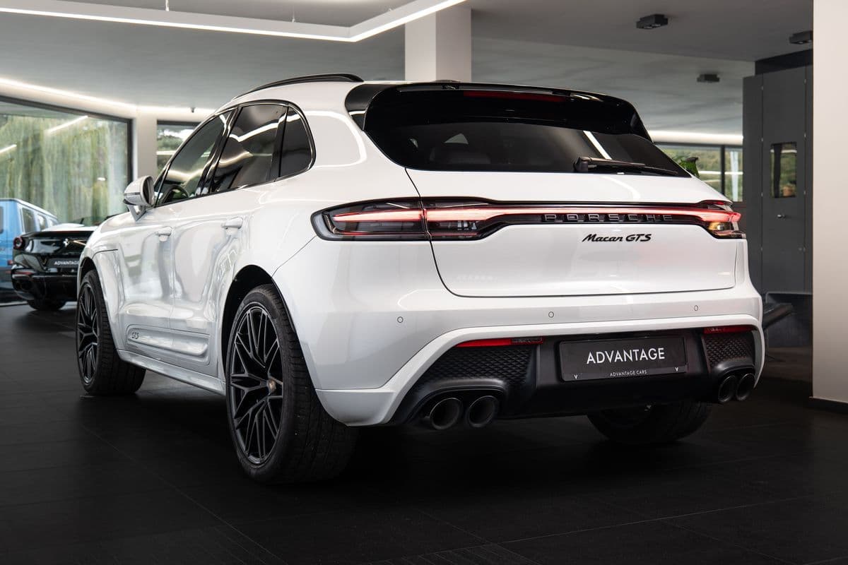 2023 Porsche Macan - 4