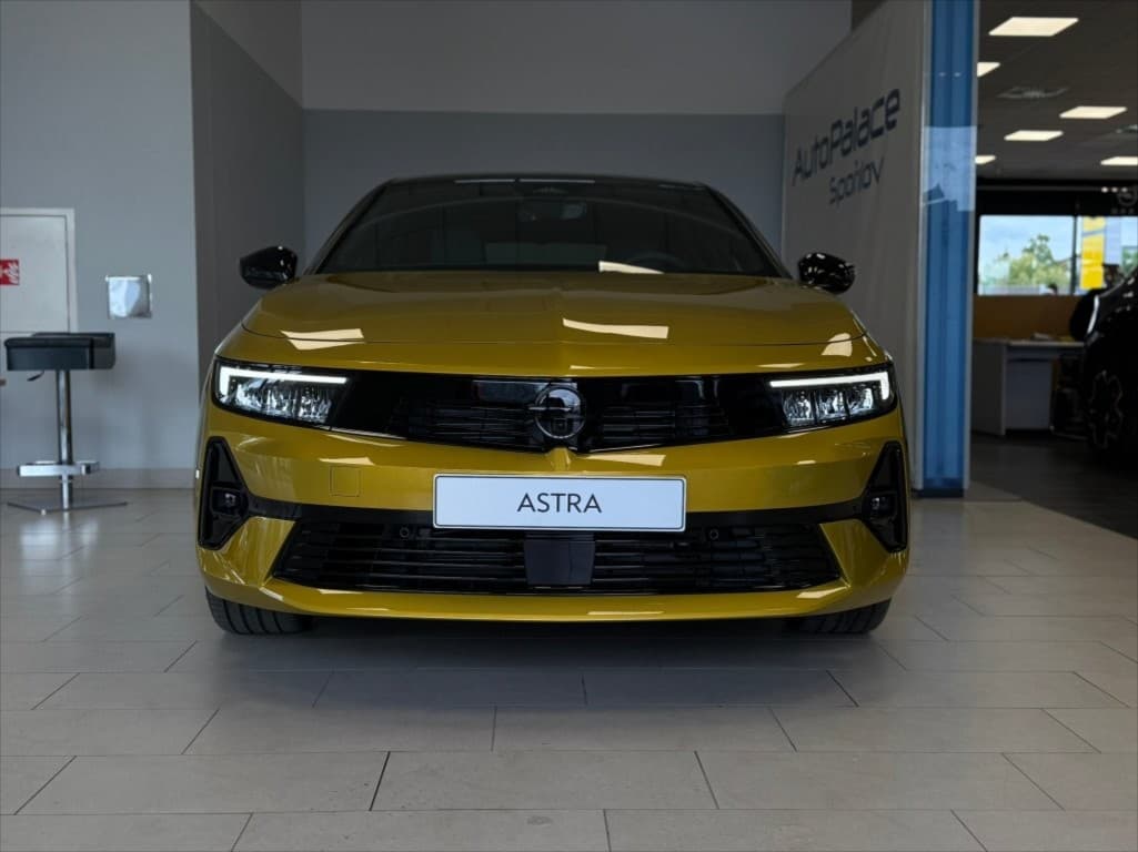 2025 Opel Astra - 2