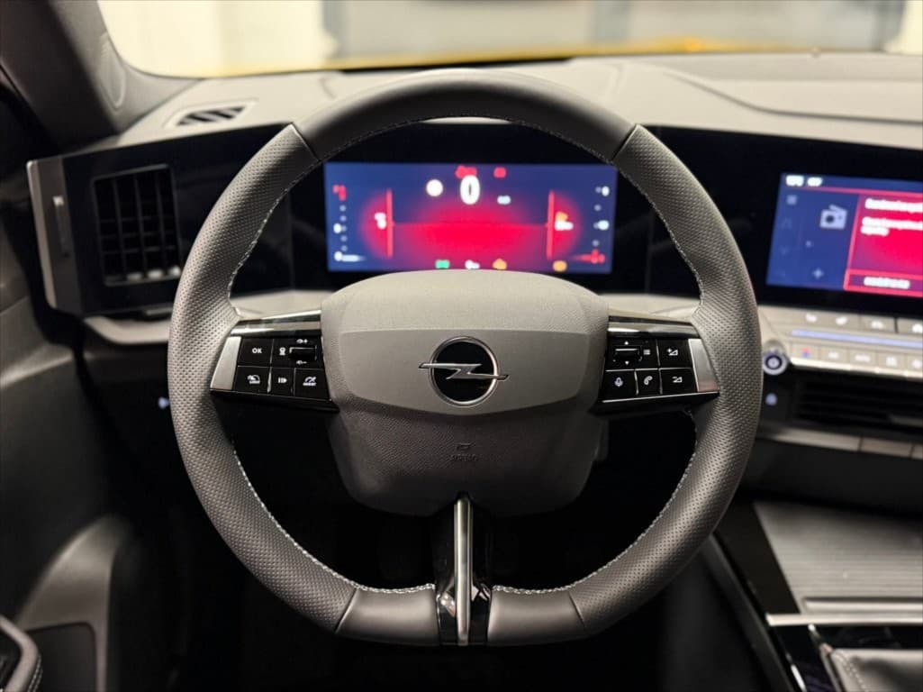 2025 Opel Astra - 9