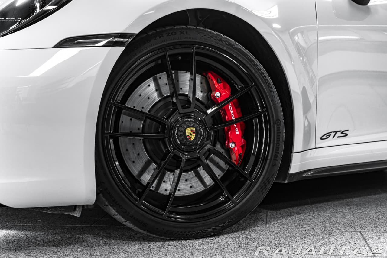 2022 Porsche 911 - 9