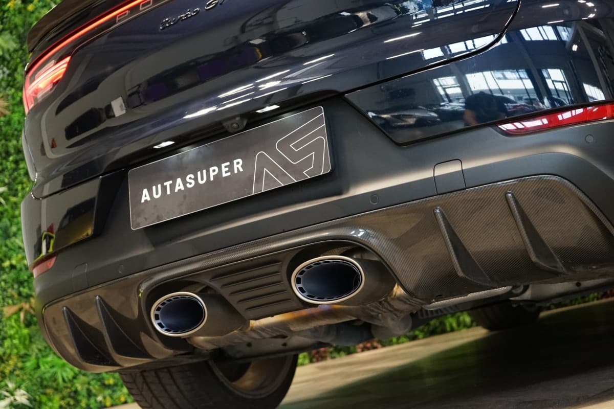 2022 Porsche Cayenne - 12