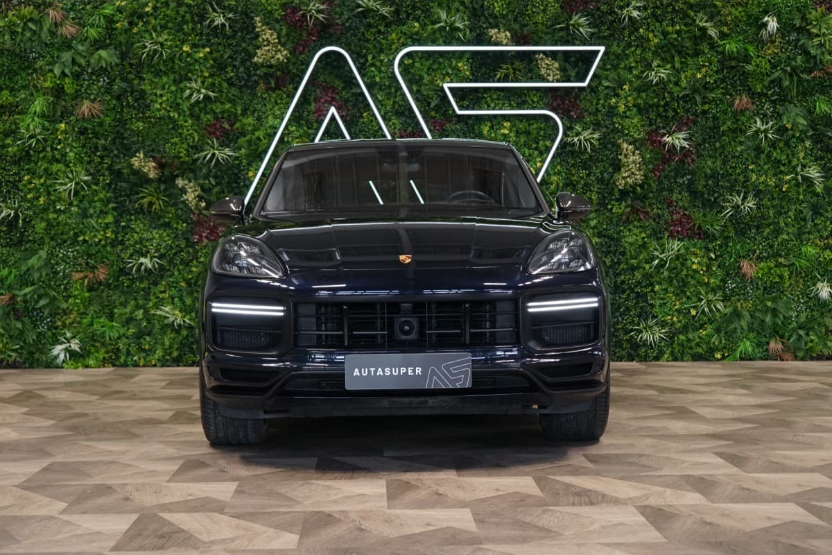 2022 Porsche Cayenne - 2