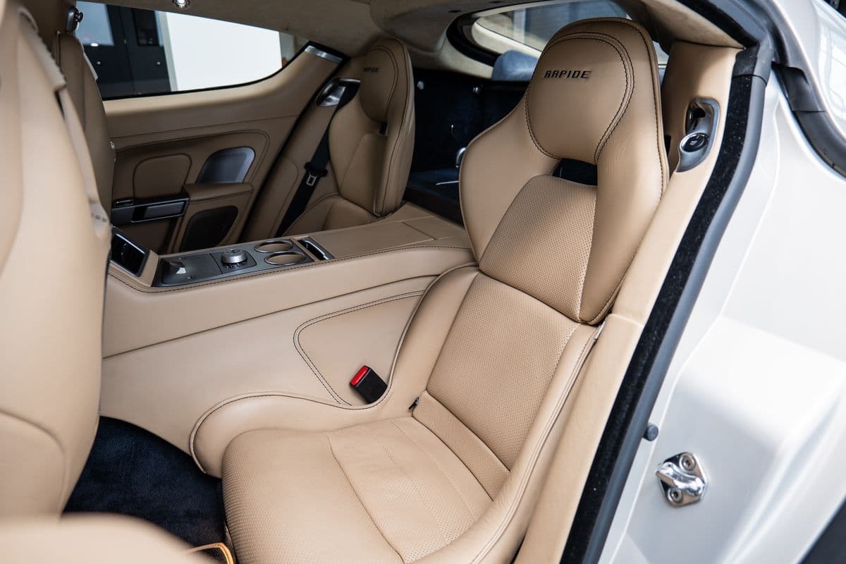 2010 Aston Martin Rapide - 11