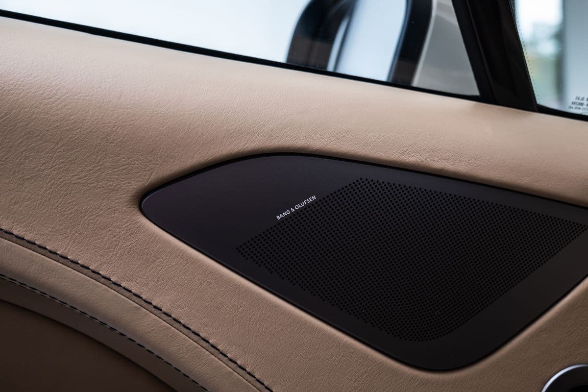 2010 Aston Martin Rapide - 18