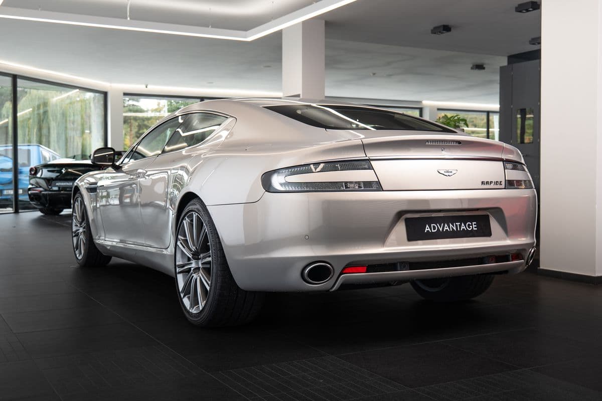 2010 Aston Martin Rapide - 4