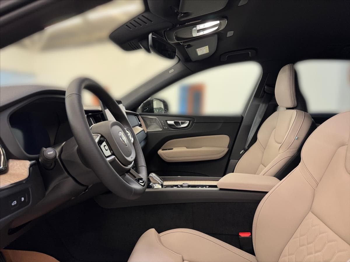 2025 Volvo Xc60 - 7