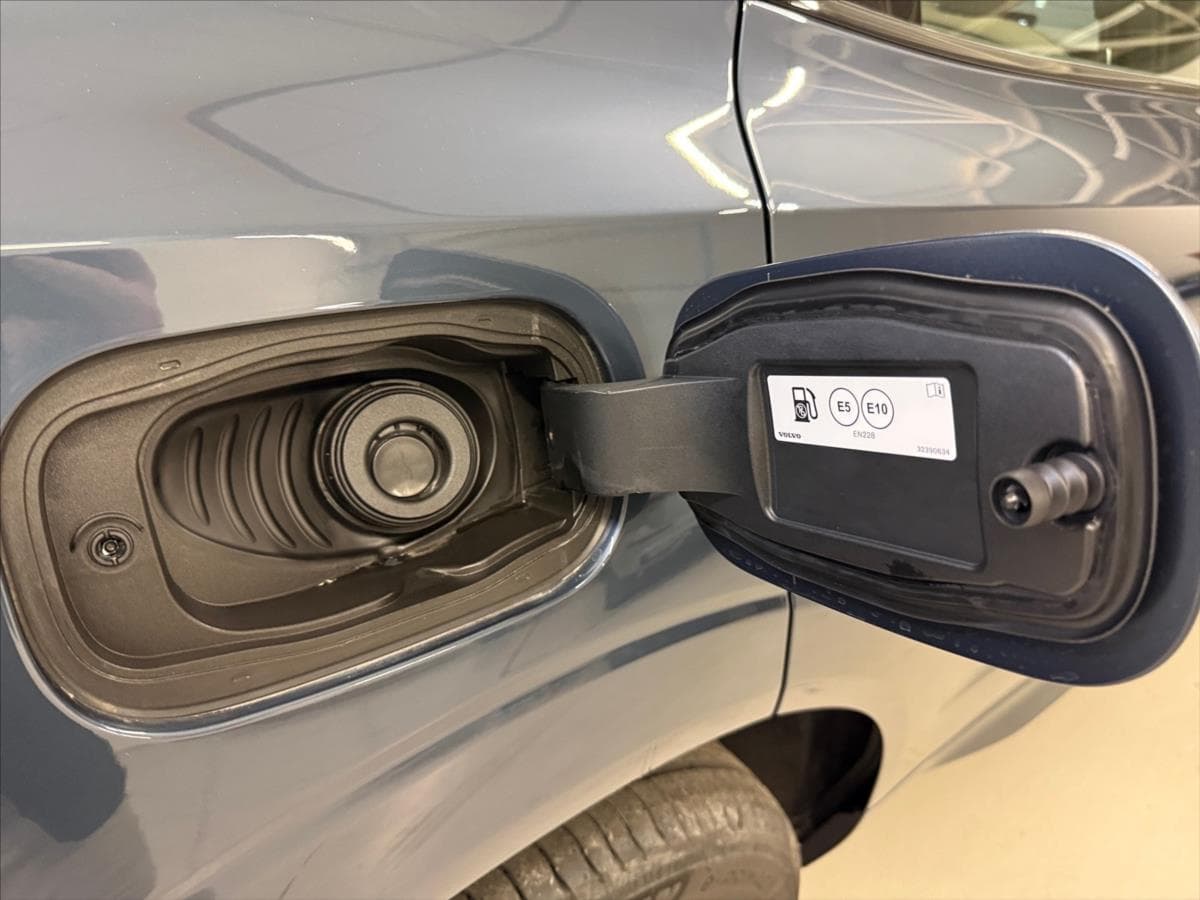 2025 Volvo Xc60 - 13