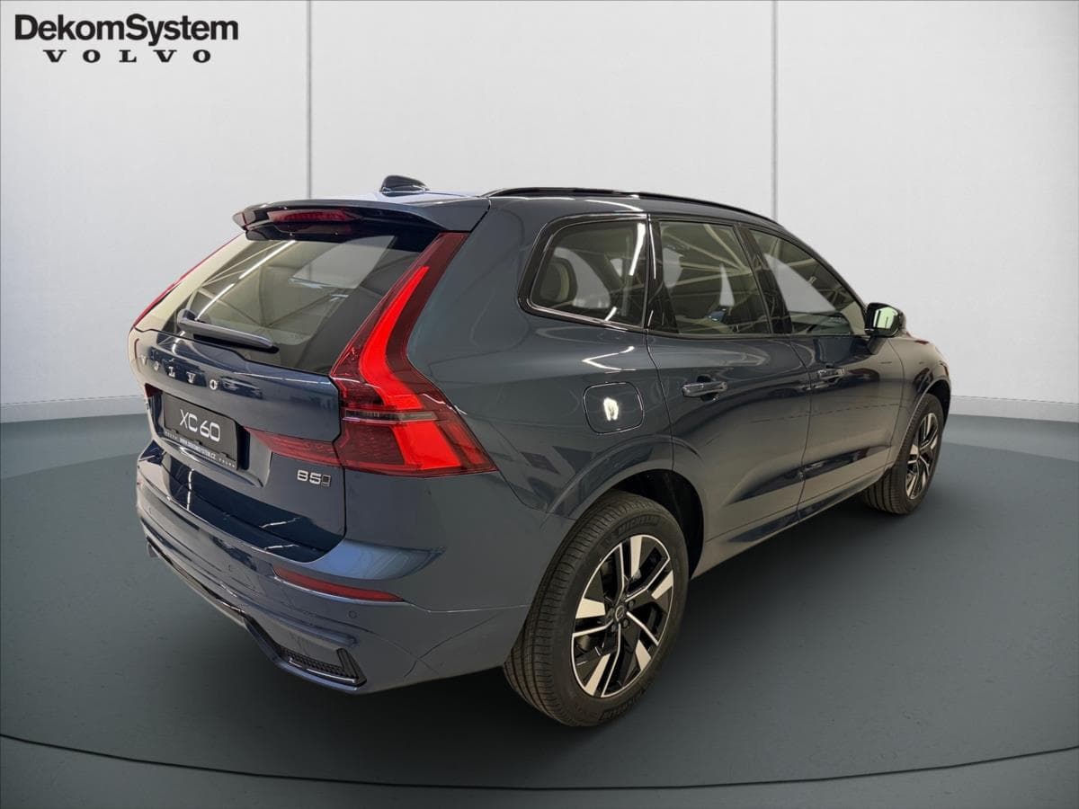 2025 Volvo Xc60 - 3