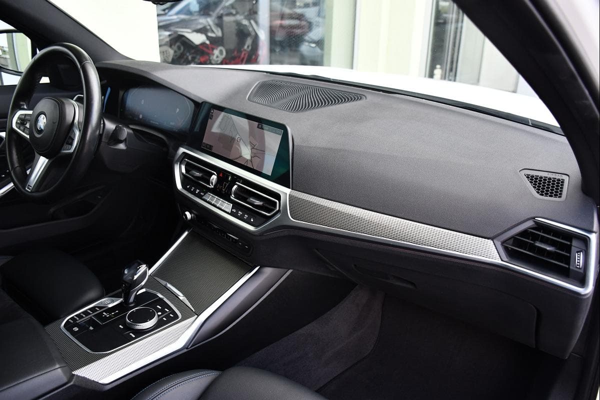 2021 BMW 3-Series - 18