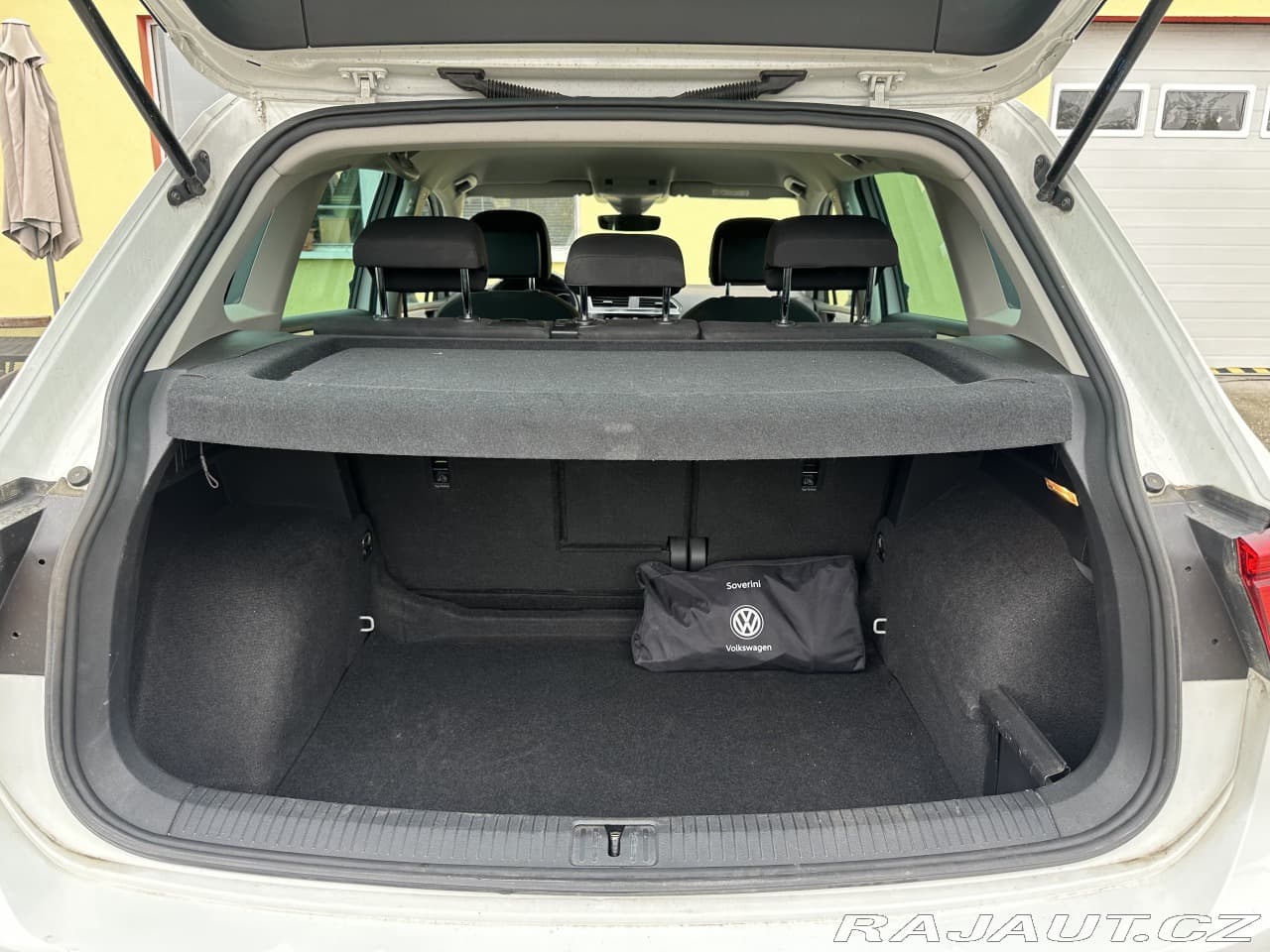 Volkswagen Tiguan - 13