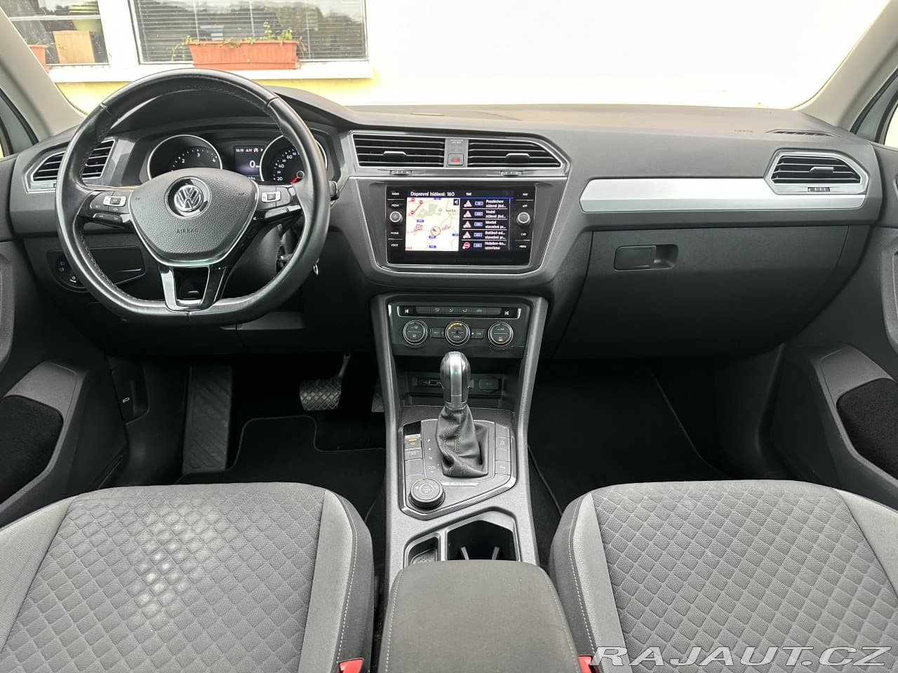 Volkswagen Tiguan - 15