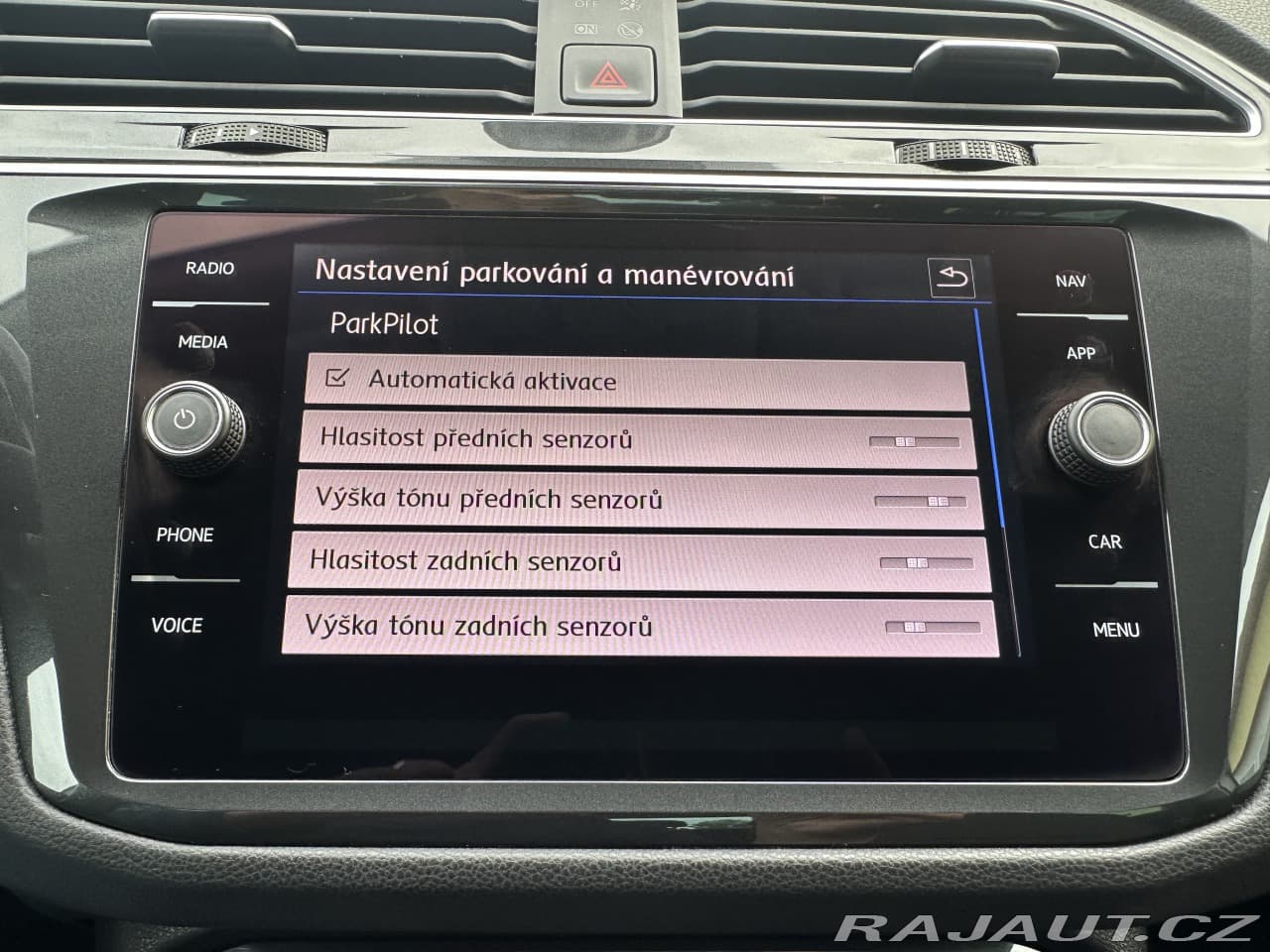 Volkswagen Tiguan - 20