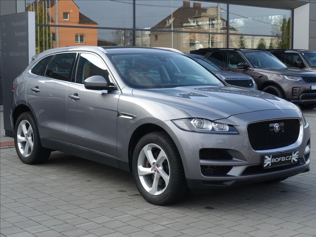 2019 Jaguar F-Pace - 5