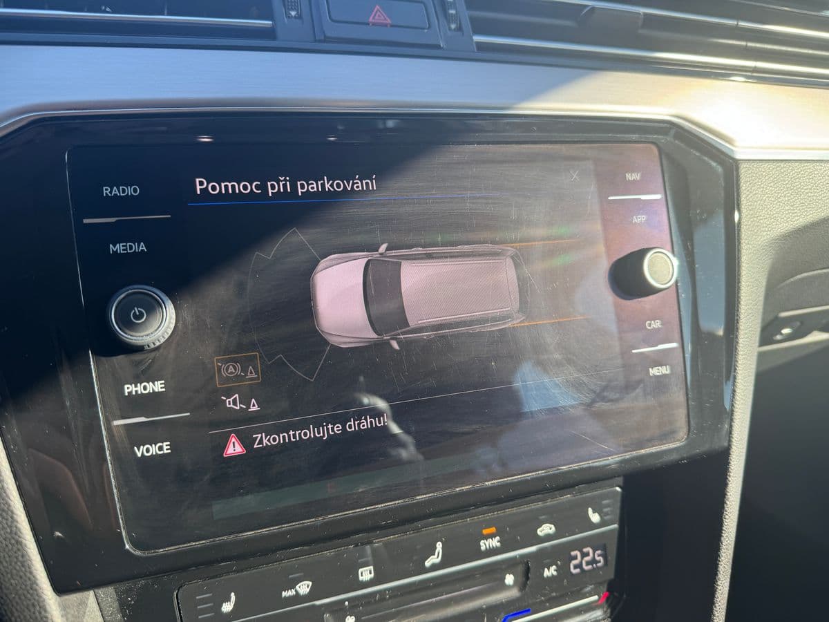 2023 Volkswagen Passat - 11