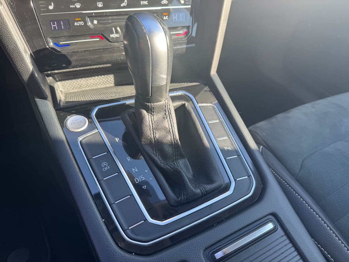 2023 Volkswagen Passat - 8